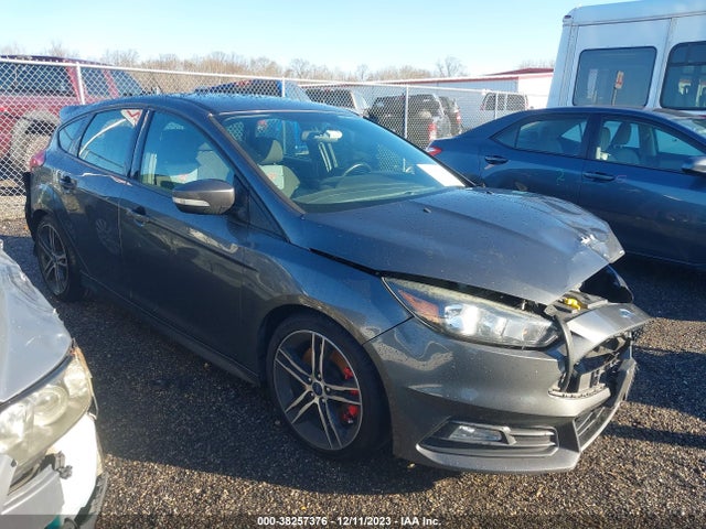2017 FORD FOCUS ST VIN: 1FADP3L95HL240718