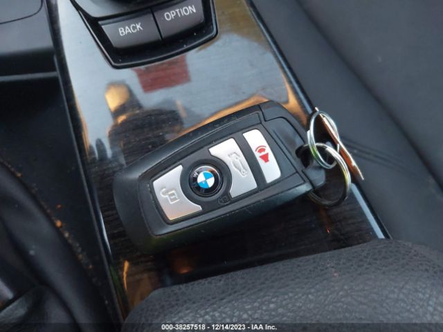 WBA8E1G58JNU90197 BMW 320i