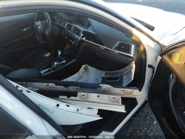 WBA8E1G58JNU90197 BMW 320i