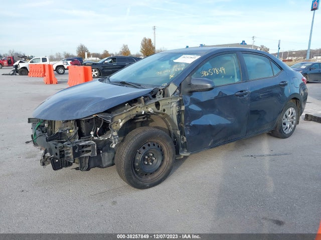 2018 TOYOTA COROLLA LE VIN: 2T1BURHE0JC109468