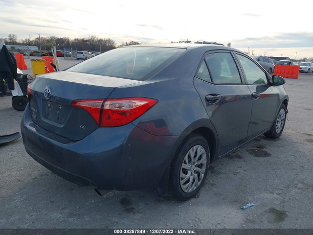 2018 TOYOTA COROLLA LE VIN: 2T1BURHE0JC109468