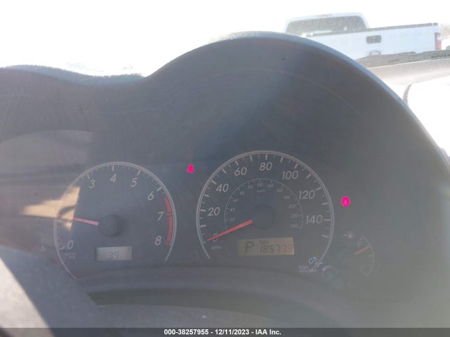 2011 TOYOTA COROLLA LE VIN: JTDBU4EE9BJ104573
