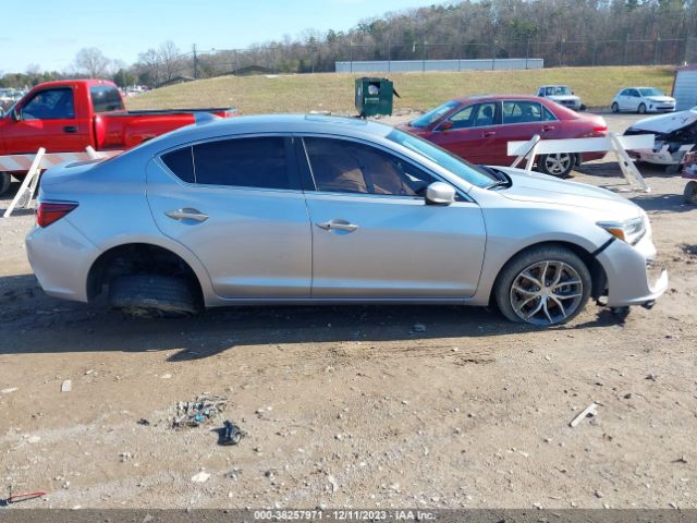 19UDE2F75NA001361 Acura Ilx Premium Package