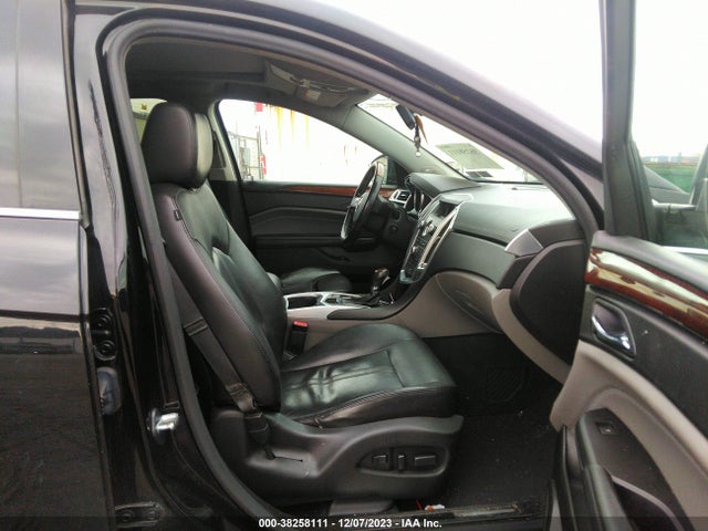 2011 CADILLAC SRX LUXURY COLLECTION VIN: 3GYFNAEY2BS660580