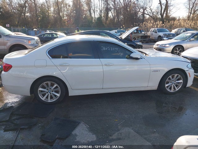 BMW 528i Xdrive 2014 WBA5A7C50ED615325 Image 13