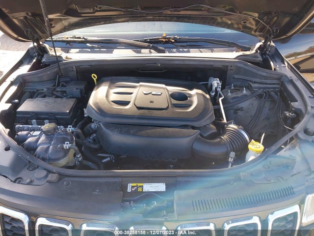 2018 JEEP GRAND CHEROKEE LAREDO VIN: 1C4RJEAG6JC339827
