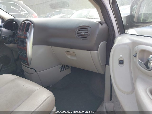 2005 CHRYSLER TOWN & COUNTRY LIMITED VIN: 2C8GP64L45R436217