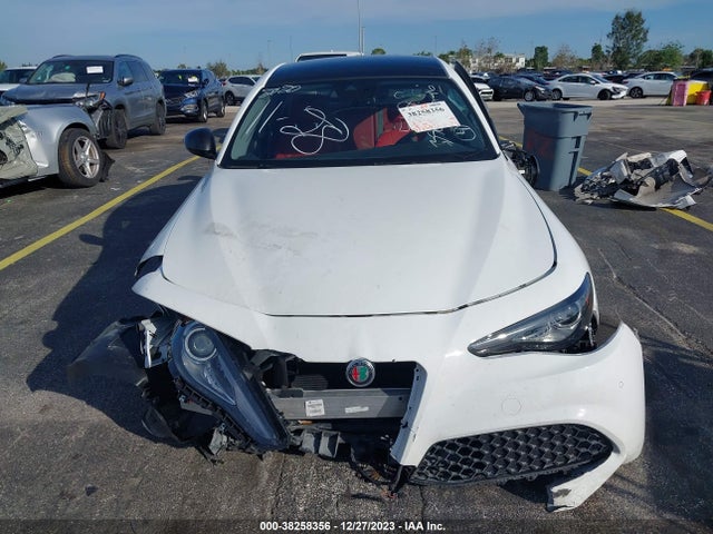ZARFAMBN5L7635482 Alfa Romeo Giulia Ti Rwd