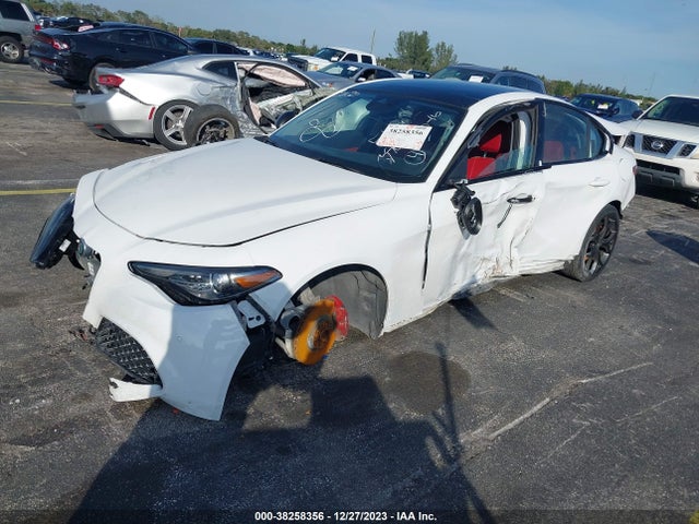 ZARFAMBN5L7635482 Alfa Romeo Giulia Ti Rwd