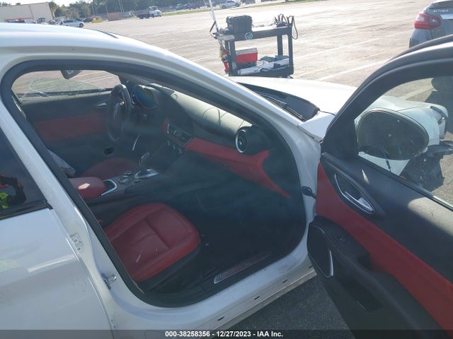 ZARFAMBN5L7635482 Alfa Romeo Giulia Ti Rwd