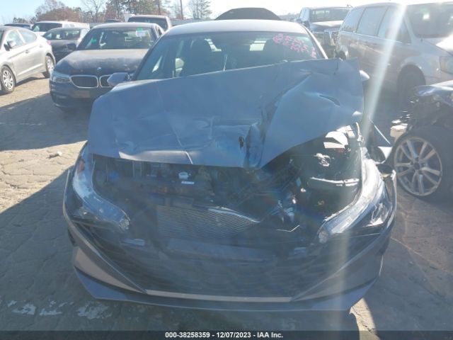 KMHLL4AG6PU483533 Hyundai ELANTRA SE