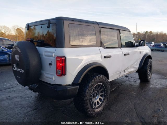 2023 FORD BRONCO 1FMDE5BH2PLB12869 Photo 3