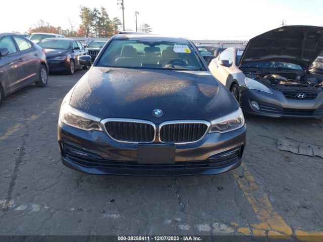 WBAJE5C37HG478148 BMW 540I