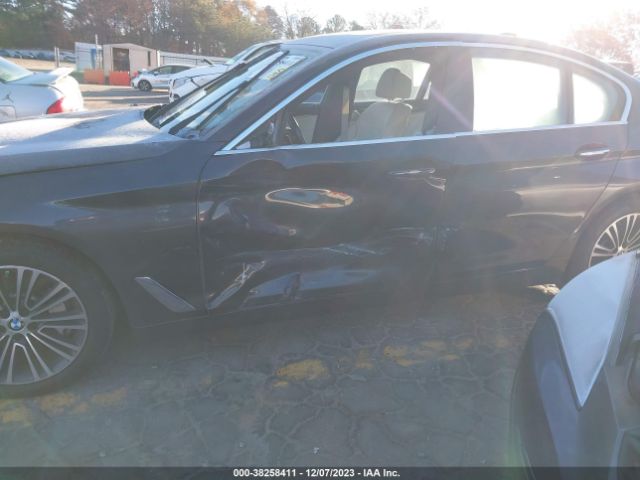 WBAJE5C37HG478148 BMW 540I