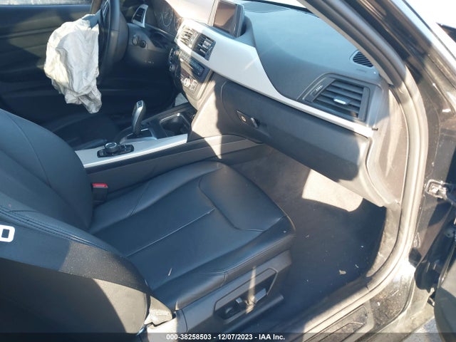 BMW 320i Xdrive 2014 WBA3C3G54ENS68399 Image 5