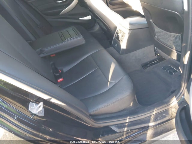 BMW 320i Xdrive 2014 WBA3C3G54ENS68399 Image 8