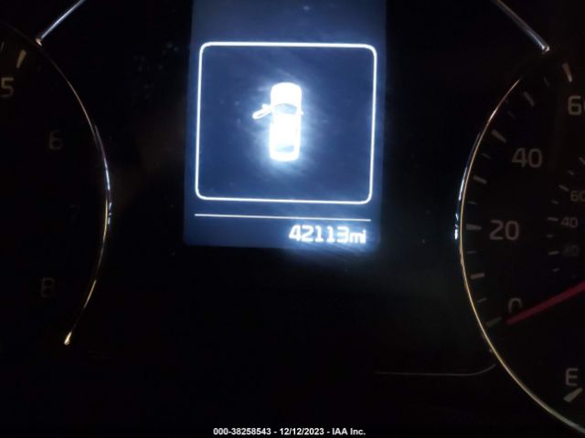 3KPFL4A7XHE058642 KIA FORTE S