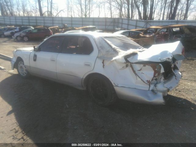 1997 LEXUS LS 400 LUXURY SDN JT8BH28F9V0082550 Photo 2