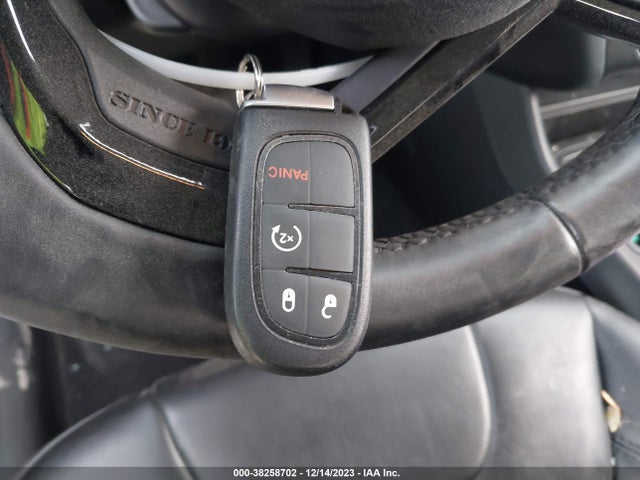 1C4PJLLB1MD200264 Jeep Cherokee Altitude Fwd