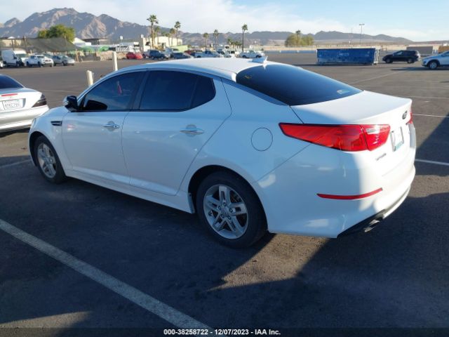 5XXGM4A70FG465715 KIA Optima Lx