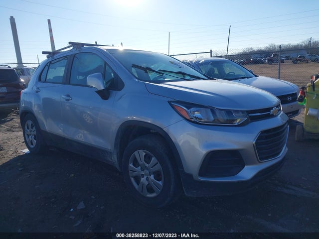 Chevrolet TRAX LS 2017 3GNCJKSB6HL216851 Image 1