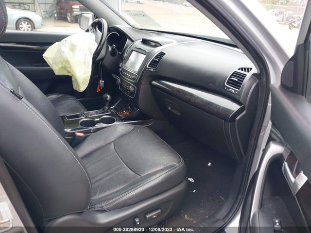 2014 KIA SORENTO SX V6 VIN: 5XYKWDA79EG479613