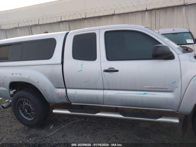 2008 TOYOTA TACOMA VIN: 5TEUX42N58Z519425