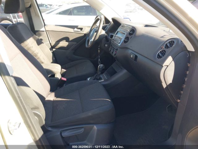 2013 VOLKSWAGEN TIGUAN WVGAV7AX2DW542385 Photo 4