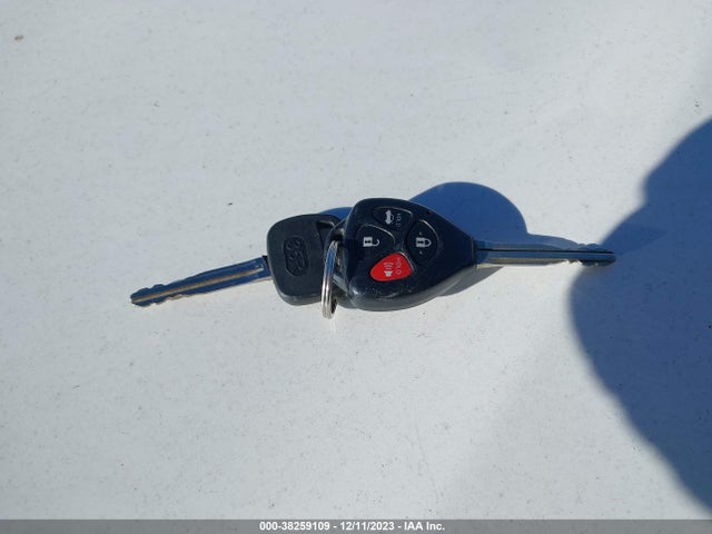 2007 TOYOTA CAMRY LE VIN: 4T1BE46K27U658752
