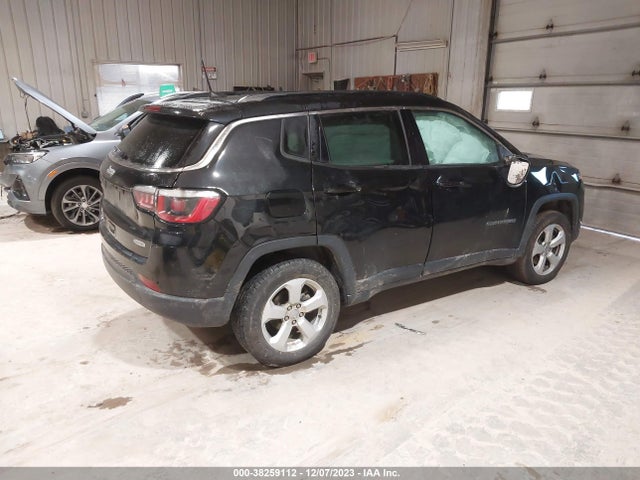 2018 JEEP COMPASS LATITUDE 4X4 VIN: 3C4NJDBB2JT177565
