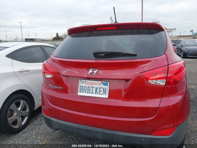2015 HYUNDAI TUCSON SE VIN: KM8JU3AG3FU113444