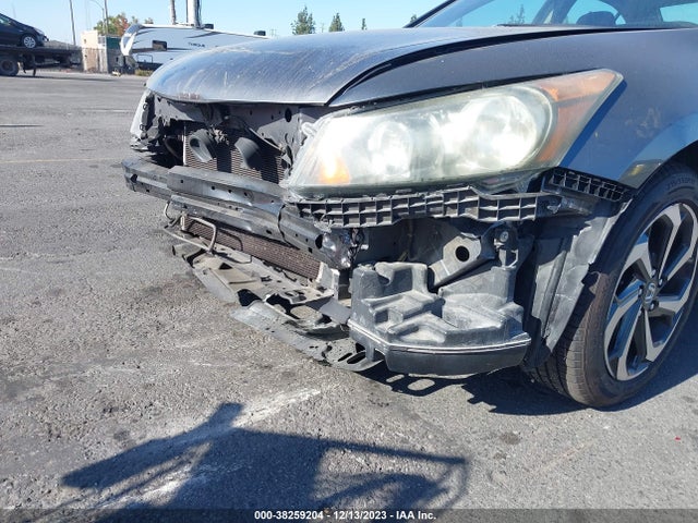 2011 HONDA ACCORD 2.4 EX VIN: 1HGCP2F75BA052800