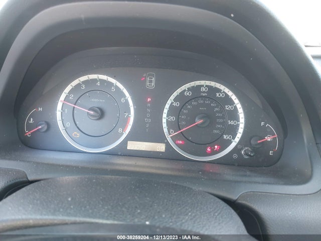 2011 HONDA ACCORD 2.4 EX VIN: 1HGCP2F75BA052800
