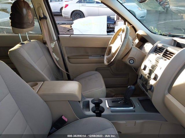 2011 FORD ESCAPE XLT VIN: 1FMCU0DG9BKB89842