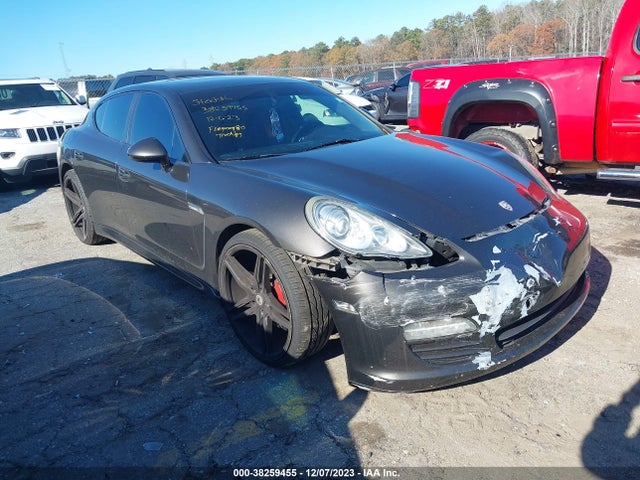 2011 PORSCHE PANAMERA WP0AA2A77BL018635 Photo 0