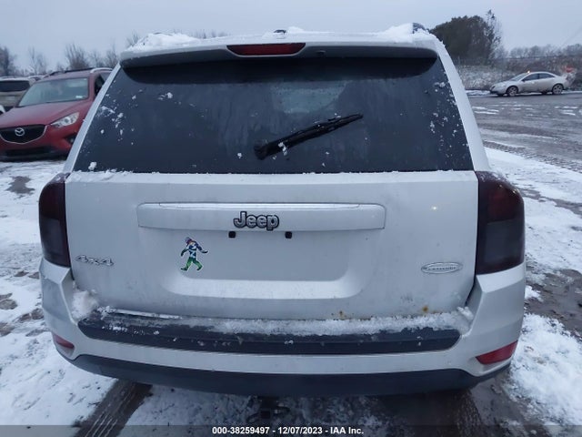 1C4NJDEB1ED616889 Jeep Compass Latitude
