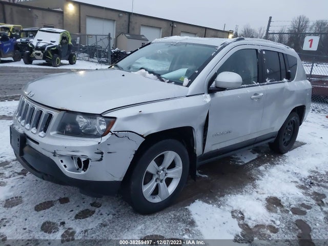 1C4NJDEB1ED616889 Jeep Compass Latitude