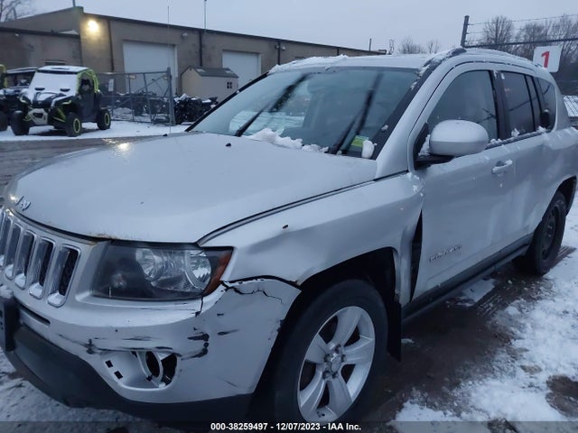 1C4NJDEB1ED616889 Jeep Compass Latitude