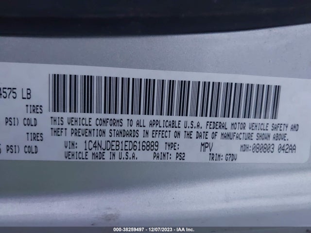 1C4NJDEB1ED616889 Jeep Compass Latitude