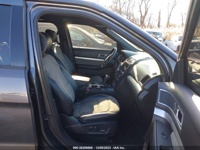 Ford EXPLORER XLT 2017 1FM5K7D82HGD96469 Image 5