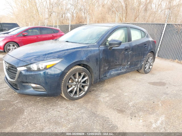 2018 MAZDA MAZDA3 TOURING VIN: 3MZBN1L30JM256611