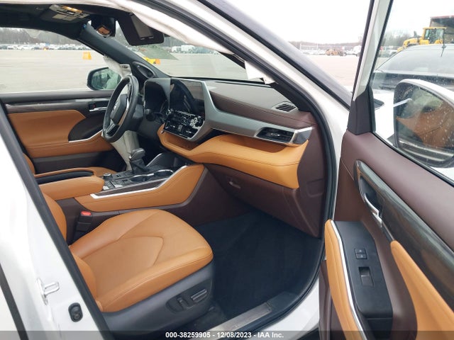2022 TOYOTA HIGHLANDER PLATINUM VIN: 5TDFZRBH9NS185239