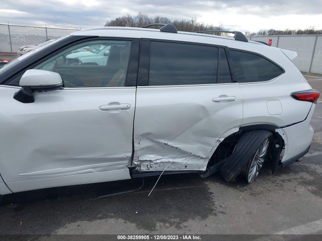 2022 TOYOTA HIGHLANDER PLATINUM VIN: 5TDFZRBH9NS185239