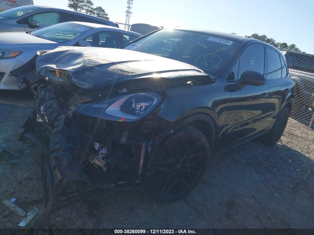 2021 PORSCHE CAYENNE WP1AA2AY7MDA06456 Photo 1