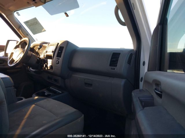 1N6BF0KY1JN801712 Nissan Nv Cargo Nv2500 Hd Sv V6
