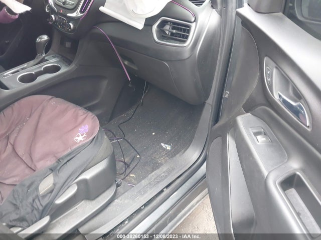3GNAXVEX8KS669011 Chevrolet EQUINOX LT