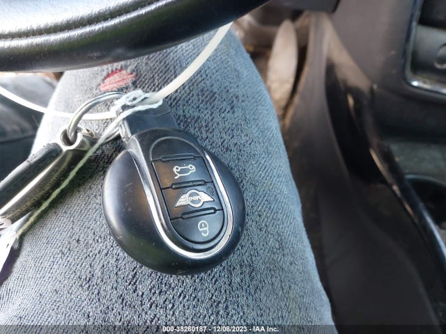 2016 MINI CLUBMAN WMWLN5C58G2E30151 Photo 10