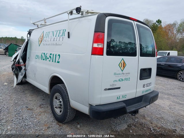 Chevrolet Express 2500 Work Van 2017 1GCWGAFF2H1105846 Image 3