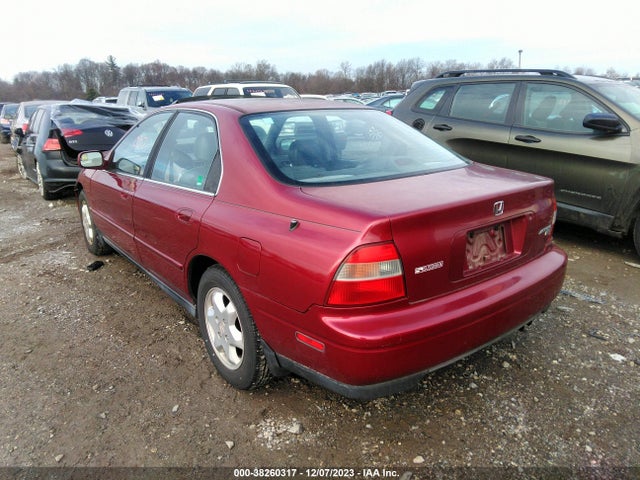 1995 HONDA ACCORD EX VIN: 1HGCE6662SA008841