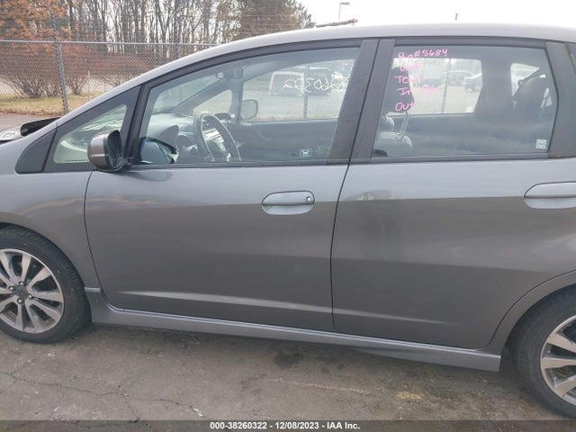 2013 HONDA FIT SPORT VIN: JHMGE8H5XDC079534